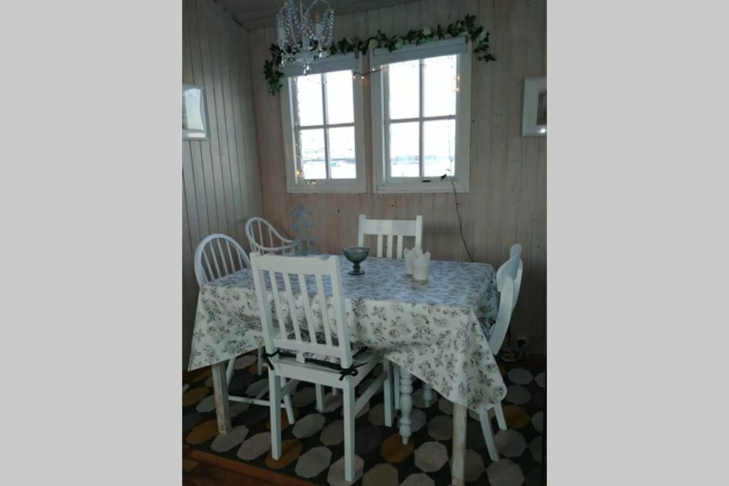 Cosy Cottage-Alfabakki-With Hot Tub Stori-Bakki Bagian luar foto